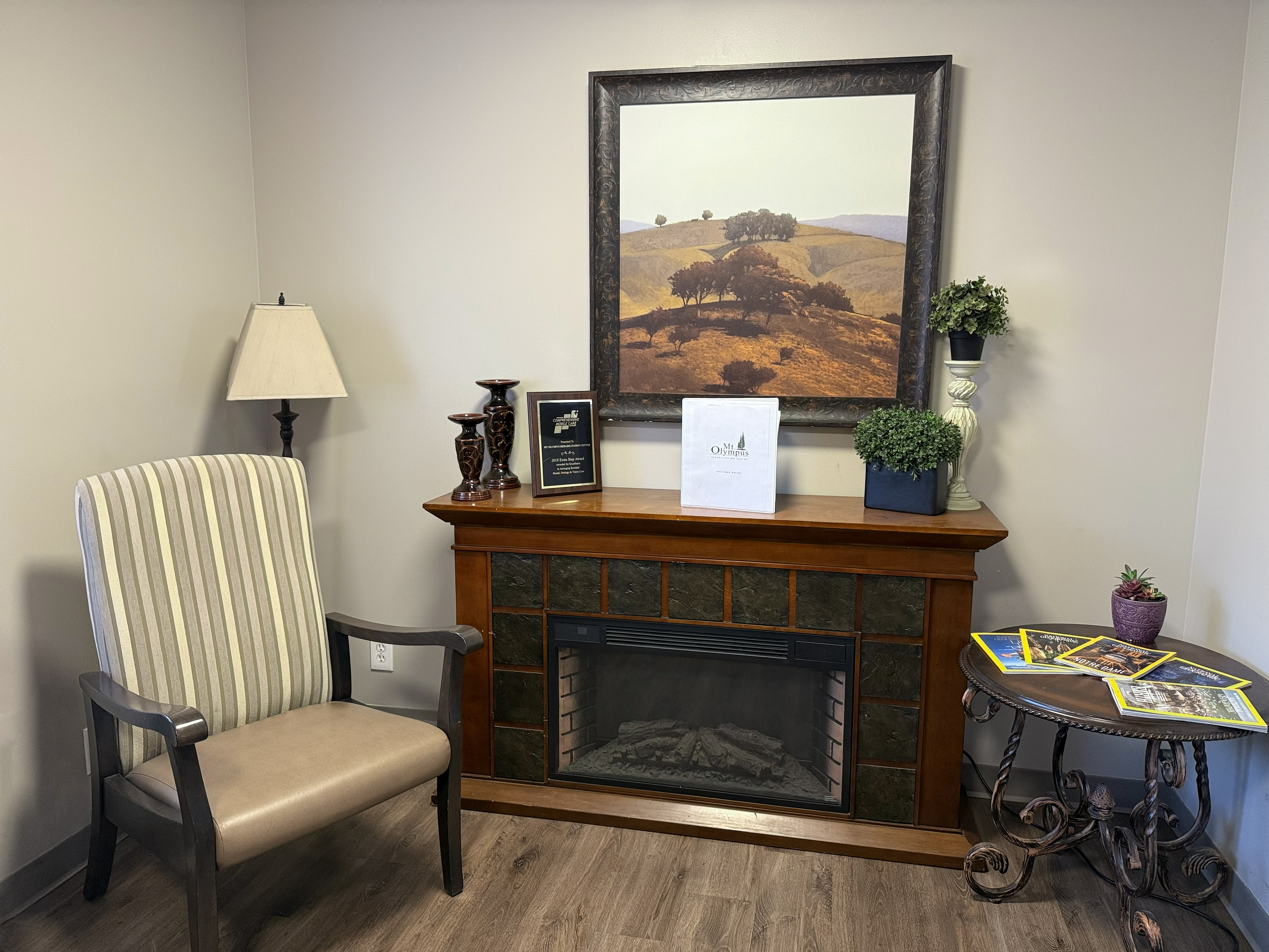 Sitting area with fireplace